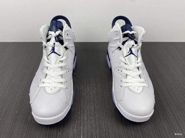 Bmlin CT8529-141 Navy (2022) Jordan Retro 6 Midnight 0812